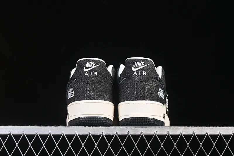 All categories Nk Air Force 1 Air Force series Nk Air Force 1 Low Air Force low-top Nike Air Force 1'07 Low joint two-color bottom black denim Air Force 1 low-top casual sneakers DX1888-097